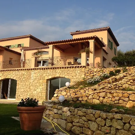A L'ombre Des Oliviers Holiday home Vence