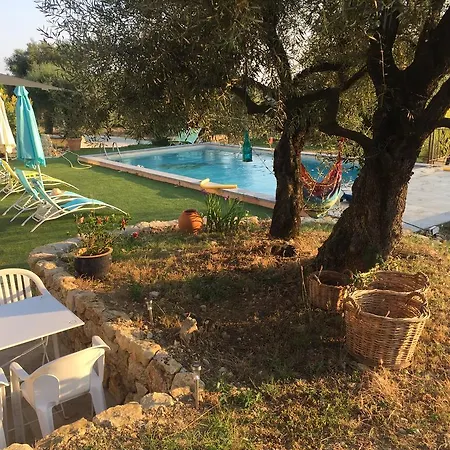 A L'ombre Des Oliviers Holiday home Vence