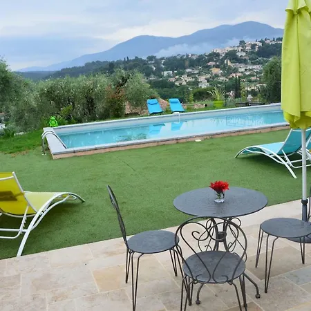 Holiday home A L'ombre Des Oliviers *
